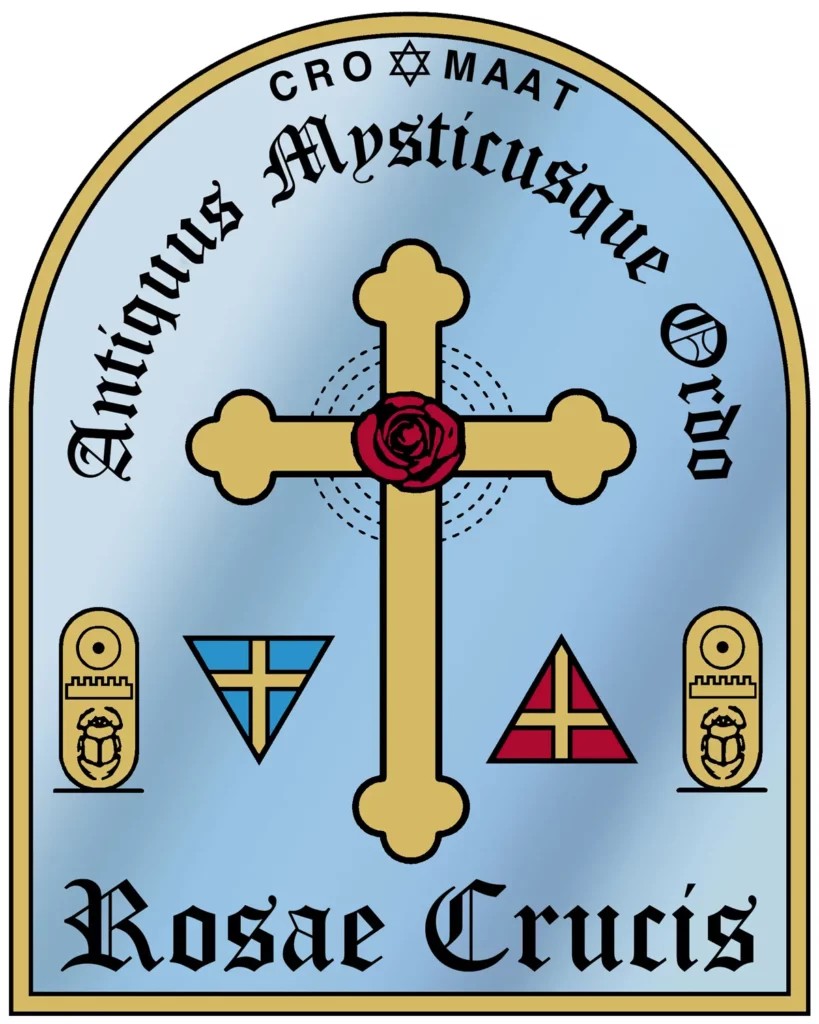 Symbole de l'Ordre de la Rose-Croix, représentant un portail, avec une rose-croix en son centre, et l'inscription "Antiquus Mysticusque Ordo Rosae Crucis" (traduction latine de l'Ancien et Mystique Ordre de la Rose-Croix)
